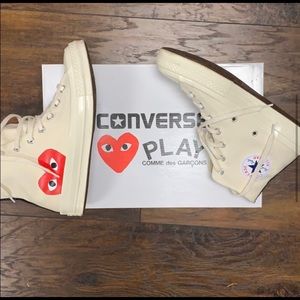 Commes Des Garçon Play